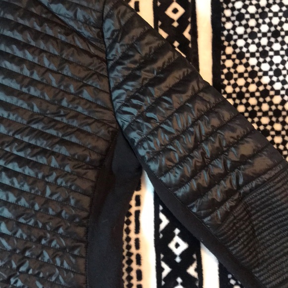 Kenneth Cole puffer jacket - Picture 5 of 10